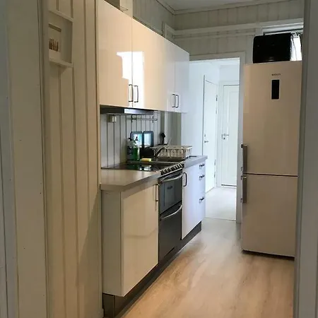 Central, Yet Quiet And Cozy! Apartment *