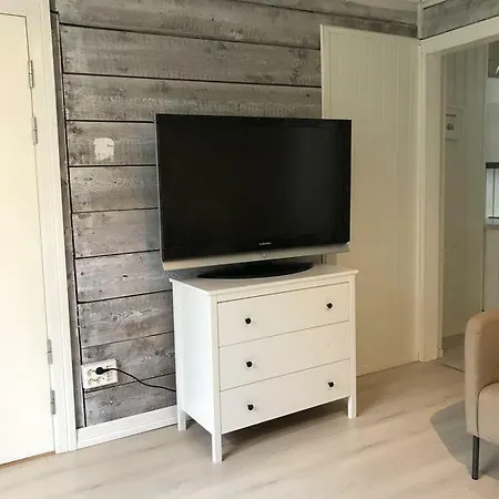 Central, Yet Quiet And Cozy! Apartment *